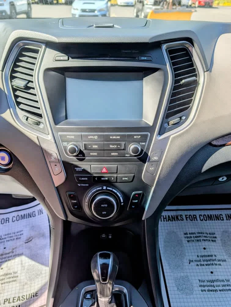 Used 2018 Sparkling Silver Hyundai 2.0T image 11