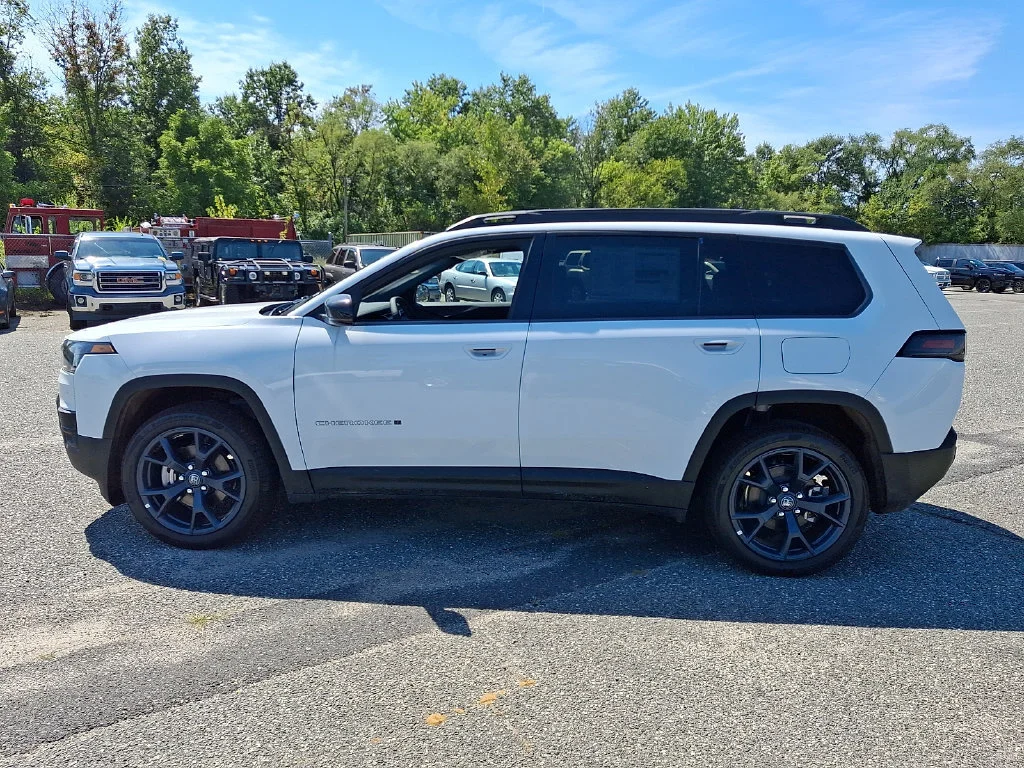 New 2026 Bright White Clear-Coat Exterior Paint Jeep 85th Anniversary image 5