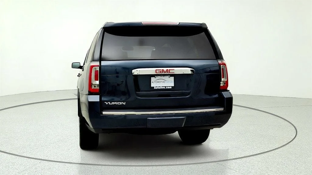 Used 2020 Dark Sky Metallic GMC 4WD 4dr Denali image 6