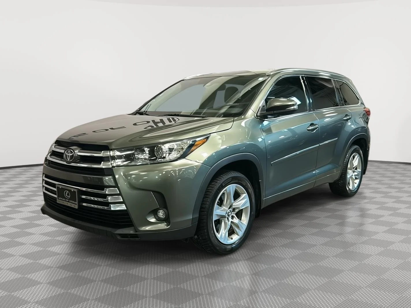Used 2019 Alumina Jade Metallic Toyota Limited image 1