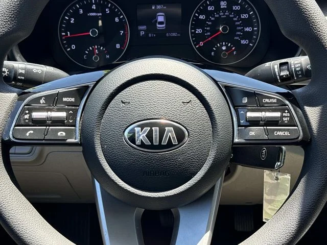 Used 2019 Black Kia LXS image 17