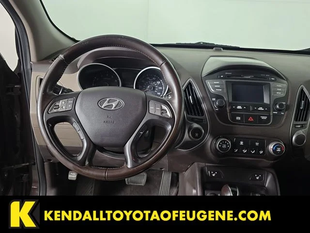 Used 2014 Brown Hyundai SE image 9