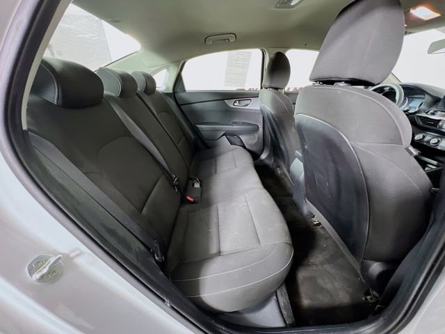 2021 Kia Forte LXS - Photo 34