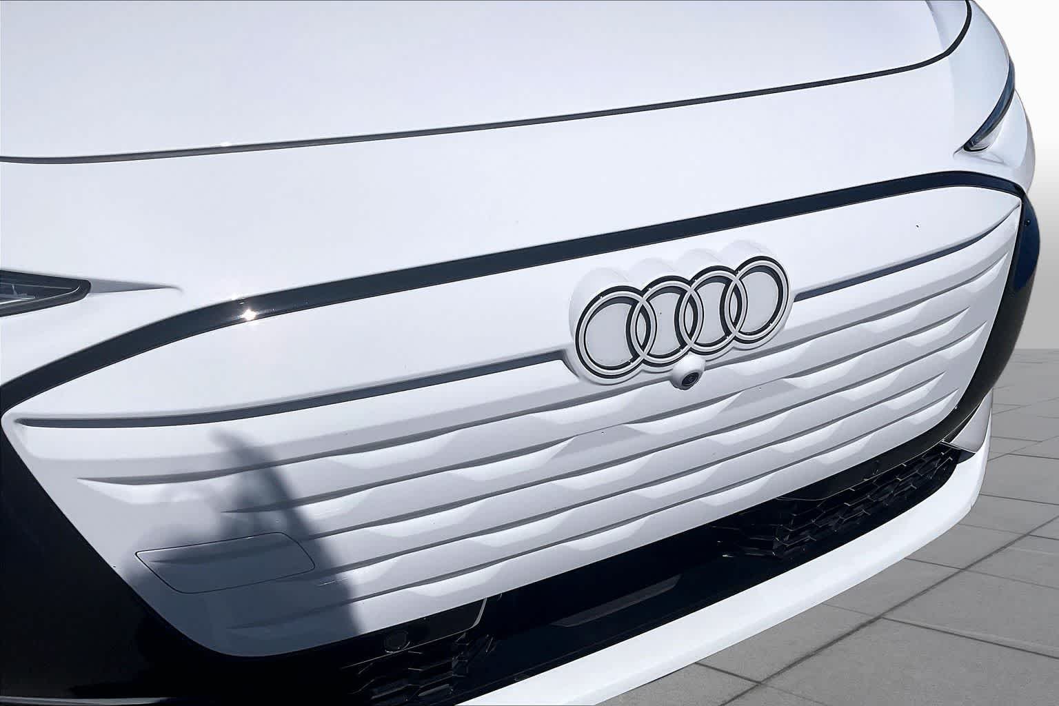 Used 2025 WHITE Audi Premium Plus image 27