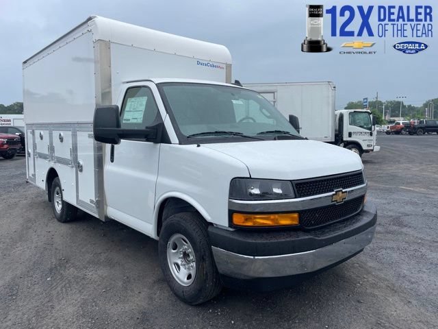 2025 Chevrolet Express Cutaway