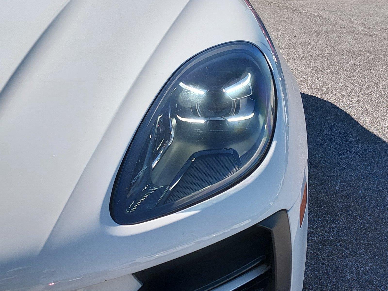 Used 2020 White Porsche  image 10