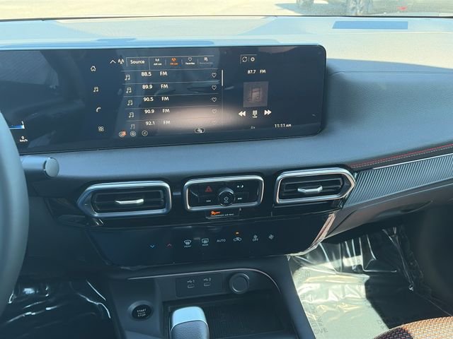 New 2026 Atlantic Gray Metallic / Super Black Two-tone Nissan SR image 21