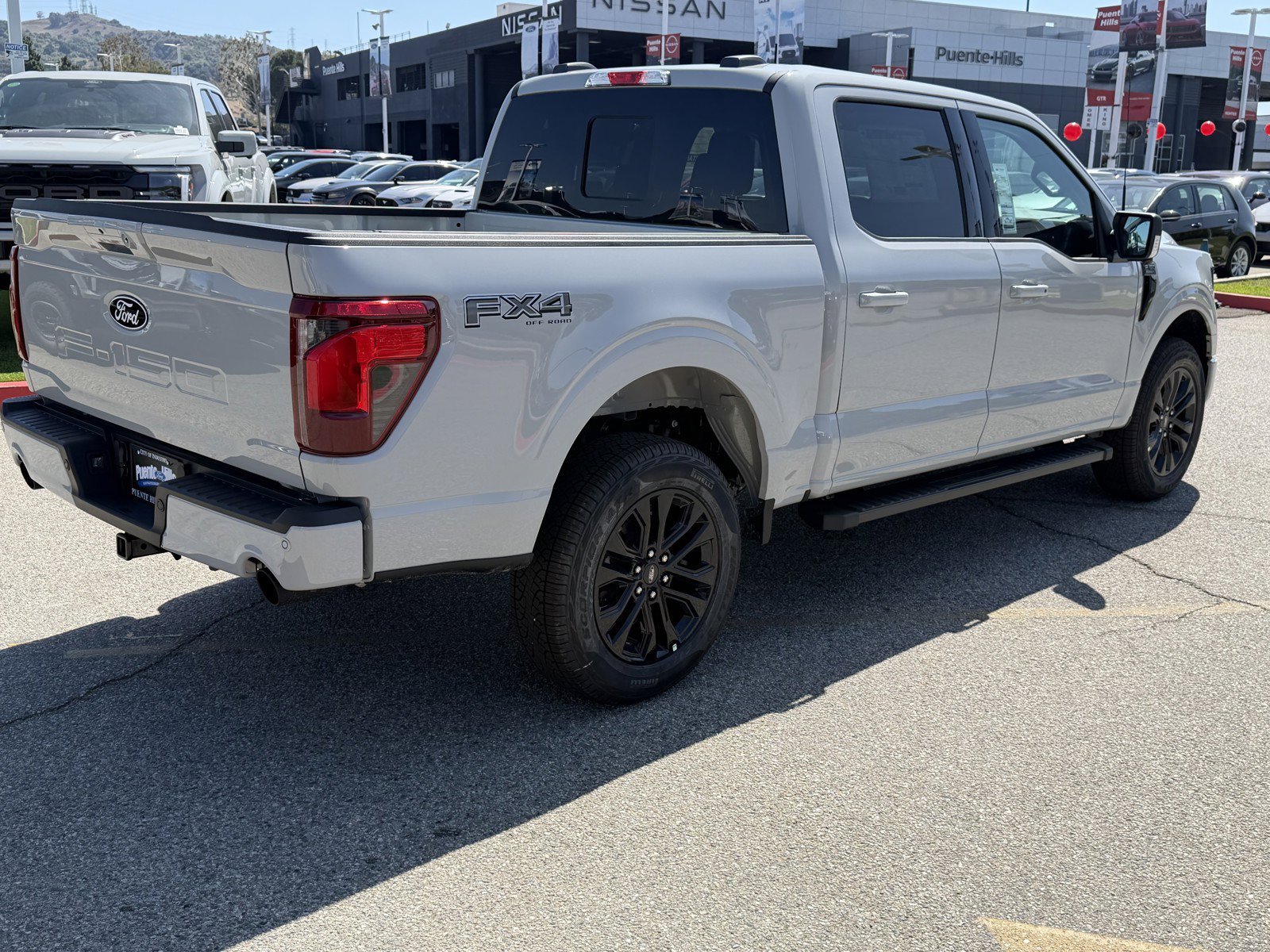 New 2026 Avalanche Ford XLT image 8