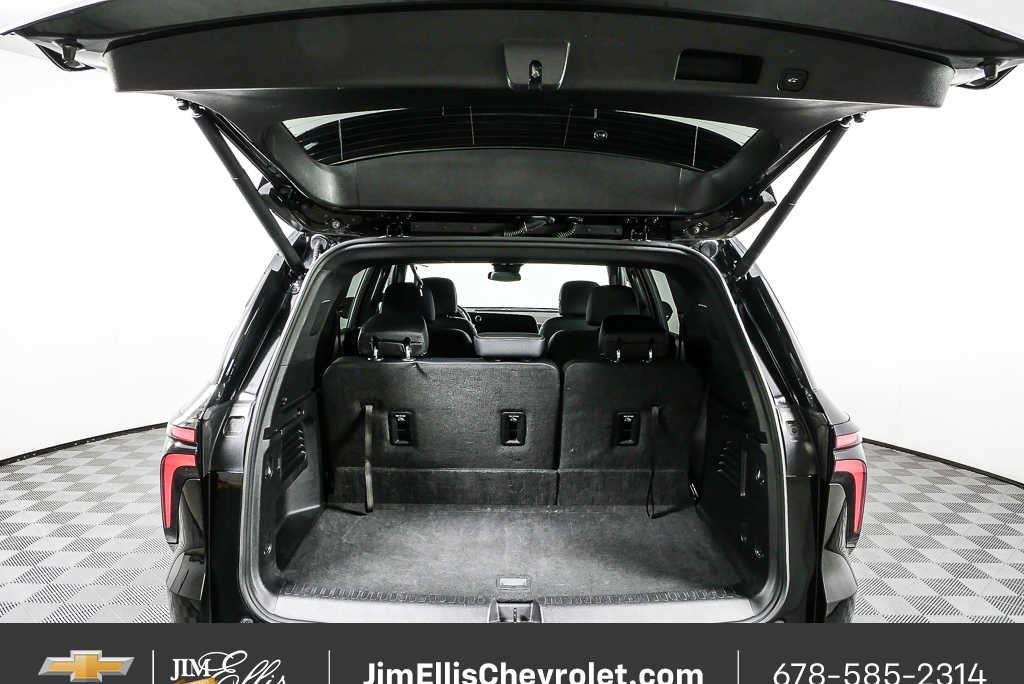 2025 Chevrolet Traverse LT - Photo 31