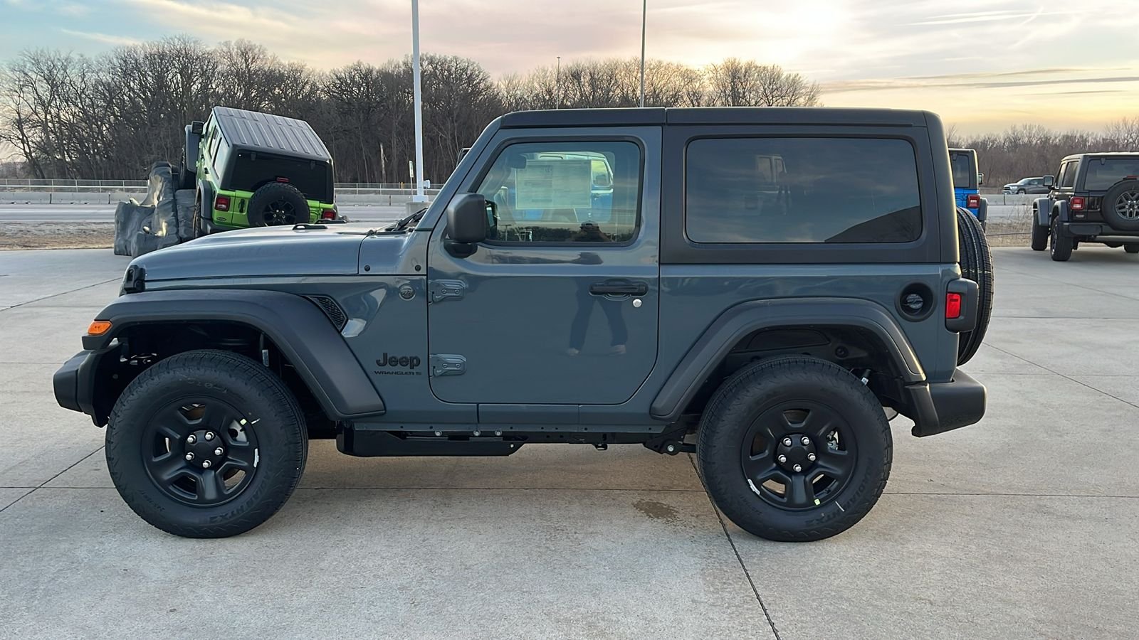 New 2026 Anvil Clear-Coat Exterior Paint Jeep Sport image 5