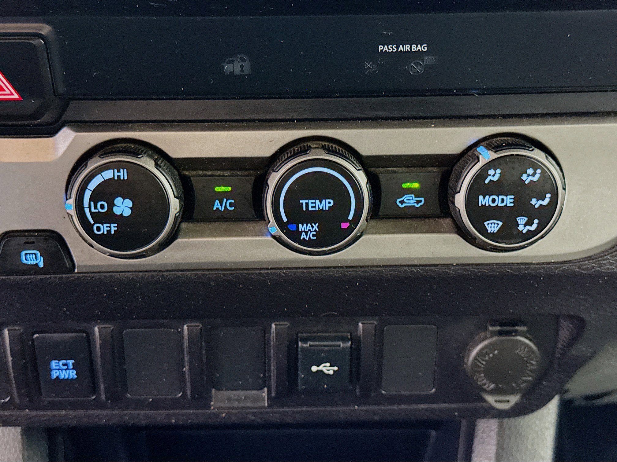 Used 2021  Toyota SR image 15