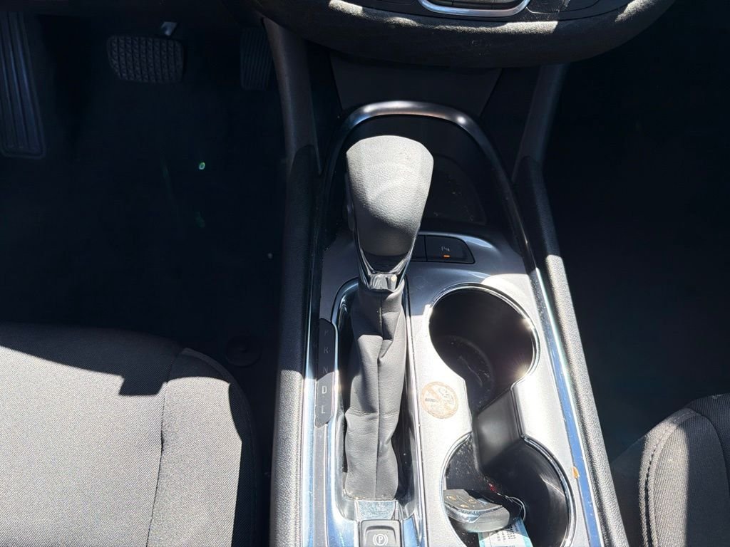 Used 2024 White Chevrolet LT image 18