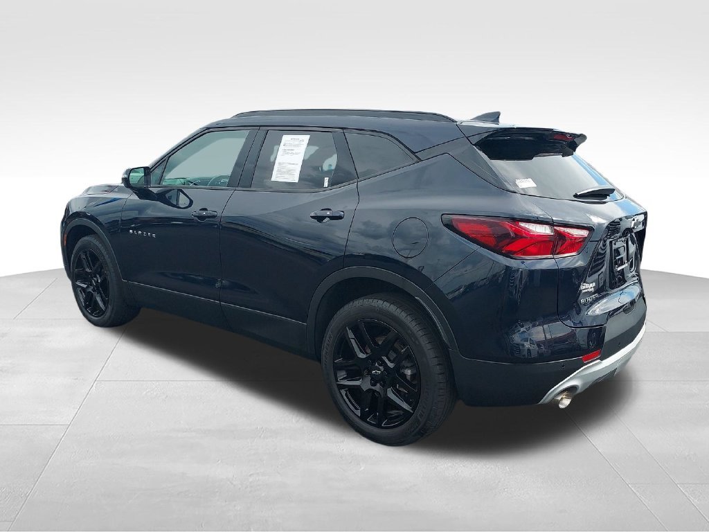 Used 2020 Blue Chevrolet LT image 3