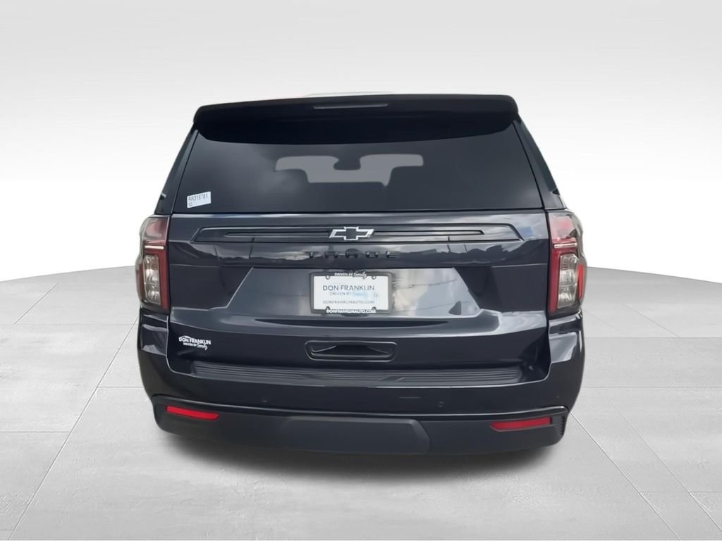 Used 2024 Gray Chevrolet Z71 image 7