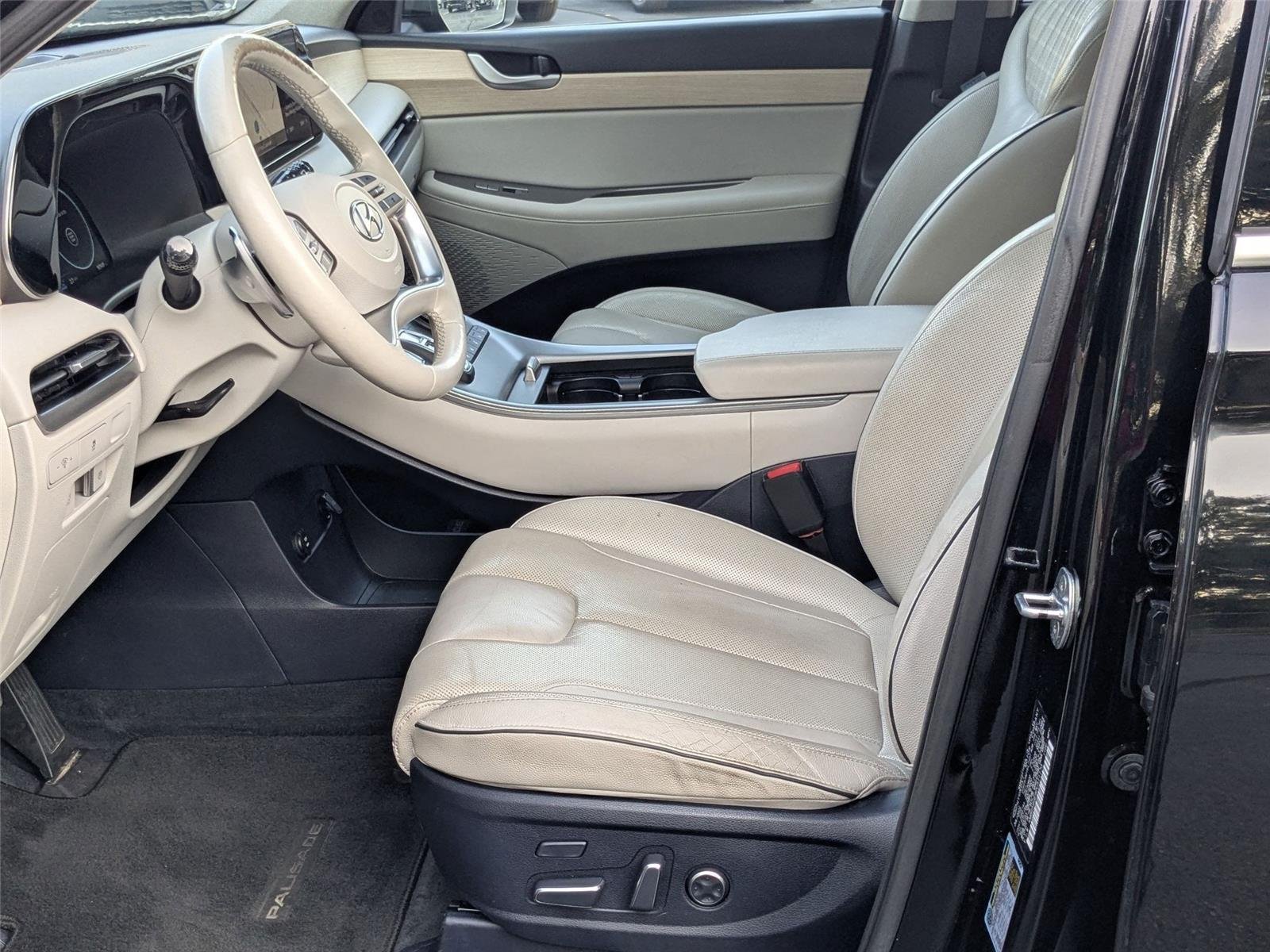 Certified Used 2023 Abyss Black Pearl Hyundai Limited image 12