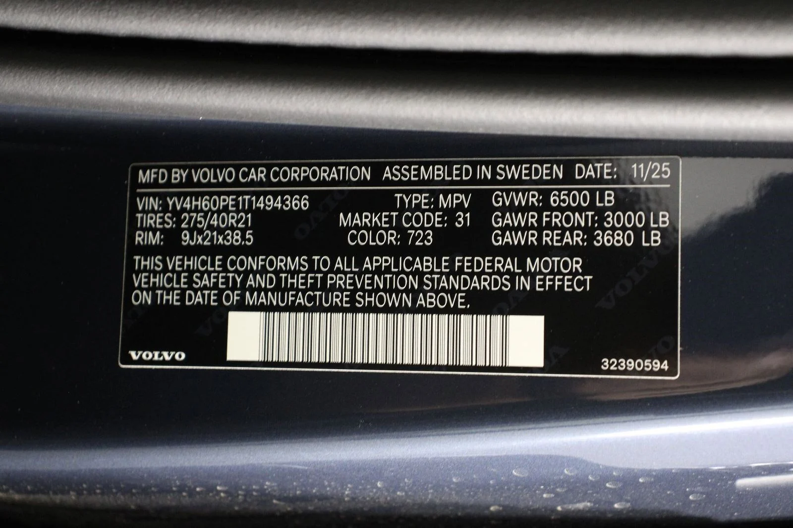 New 2026 Blue Volvo T8 Plus image 17