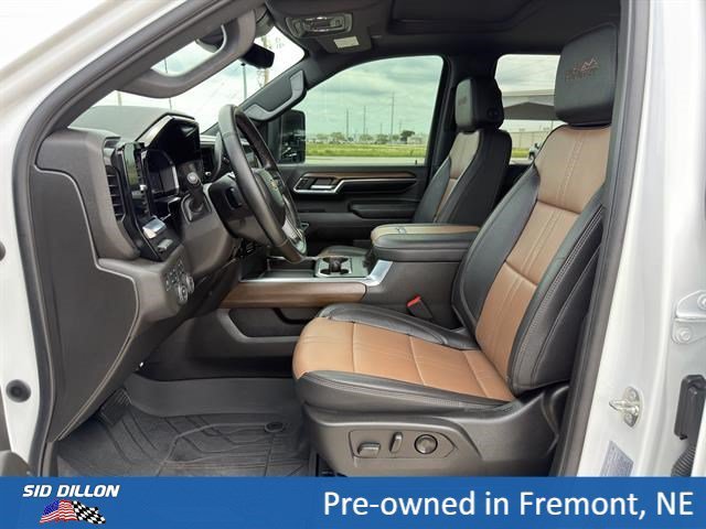 Used 2024 Summit White Chevrolet High Country image 15