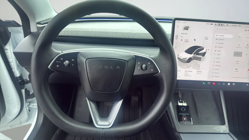 2025 Tesla Model 3 Long Range - Photo 14