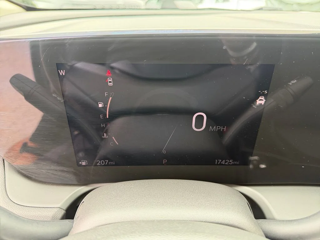 Used 2025 Gray Buick Preferred image 14