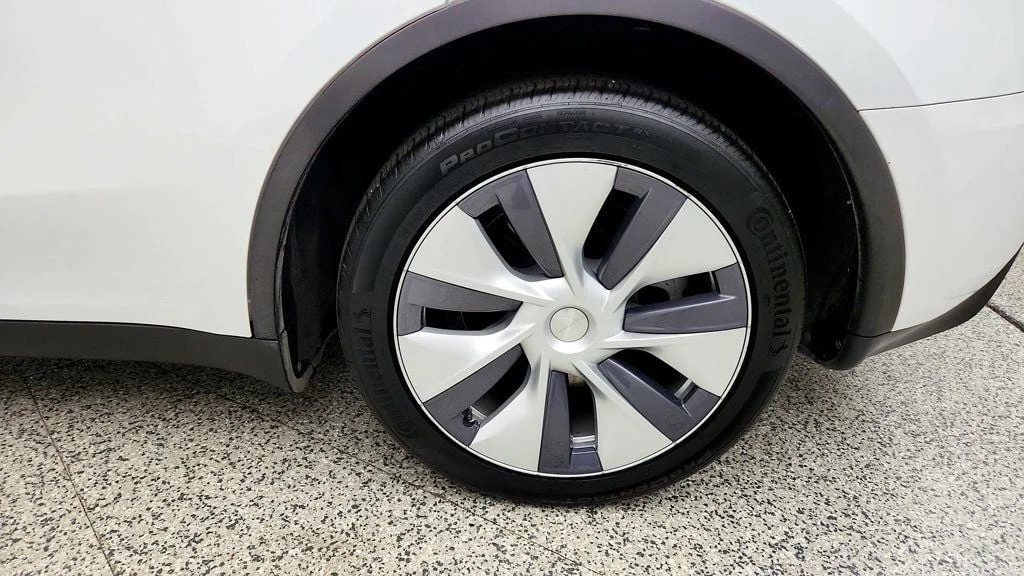 Used 2023 Pearl White Multi-Coat Tesla Long Range AWD image 9
