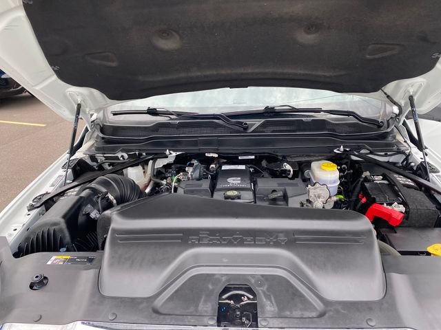 Used 2024 White Ram Laramie image 21