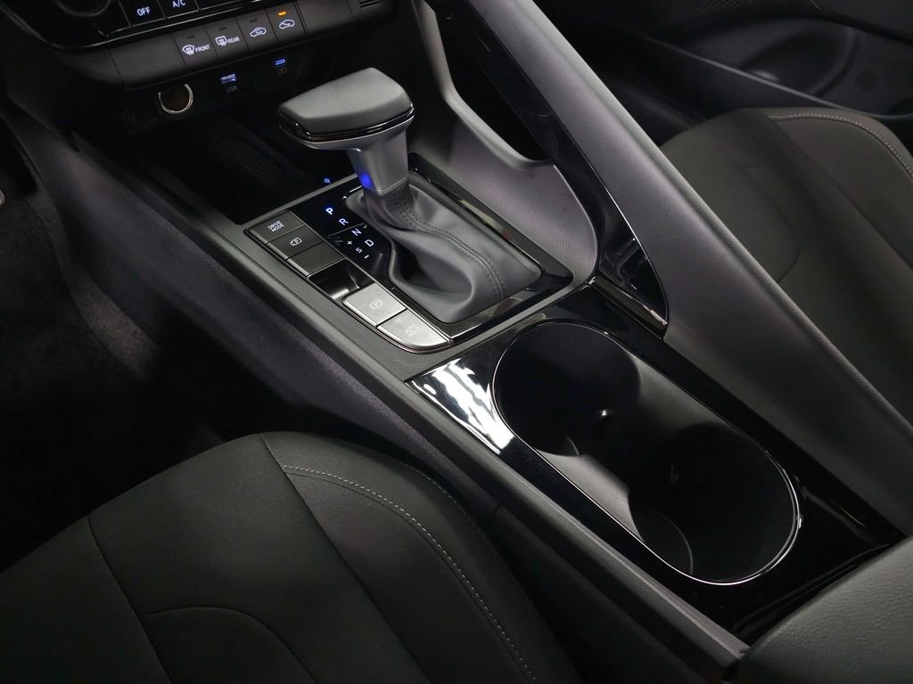 2025 Hyundai Elantra Blue - Photo 29