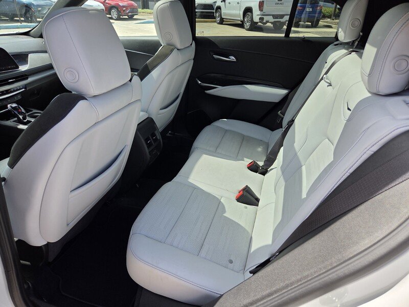 Used 2024 WHITE CADILLAC FWD 4DR SPORT image 9