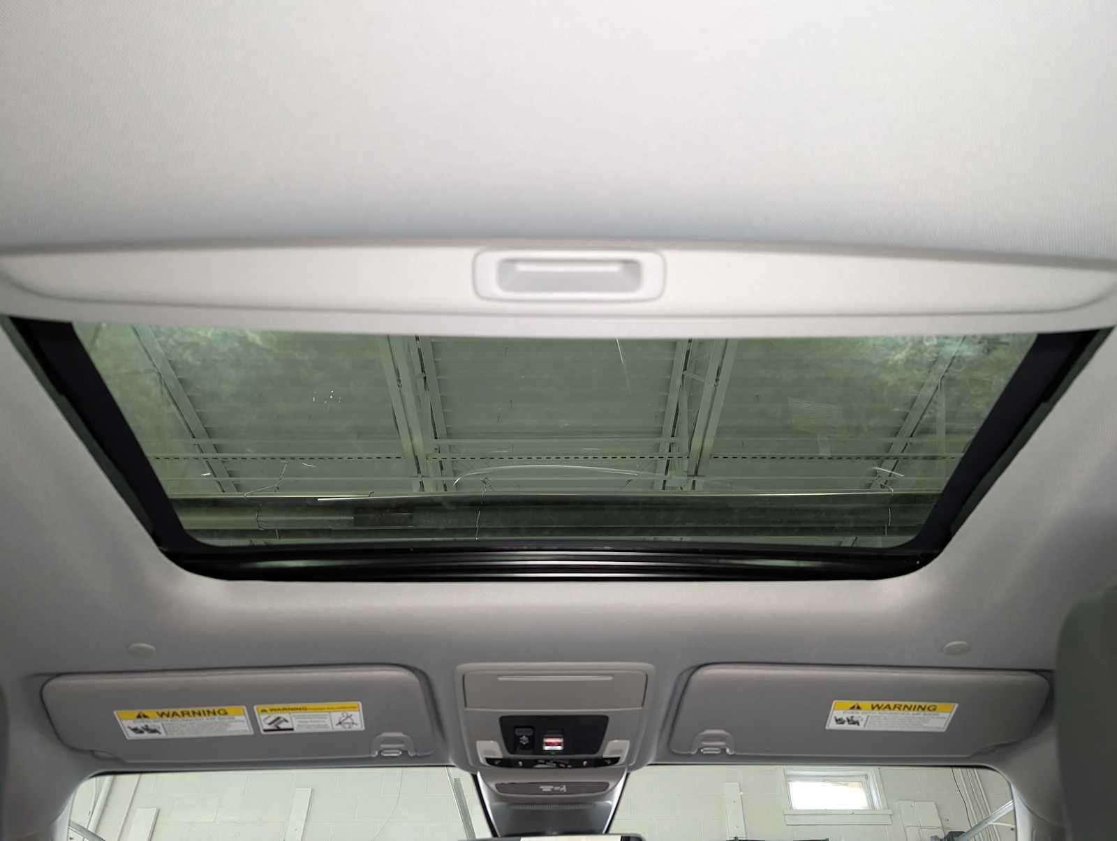 Used 2025 Urban Gray Pearl Acura  image 13