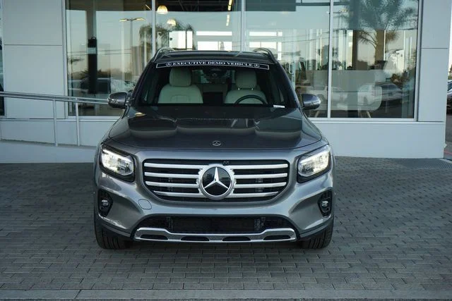 Used 2026  Mercedes-Benz GLB 250 image 3