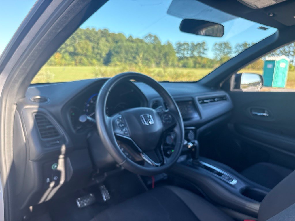 Used 2022  Honda Sport image 14