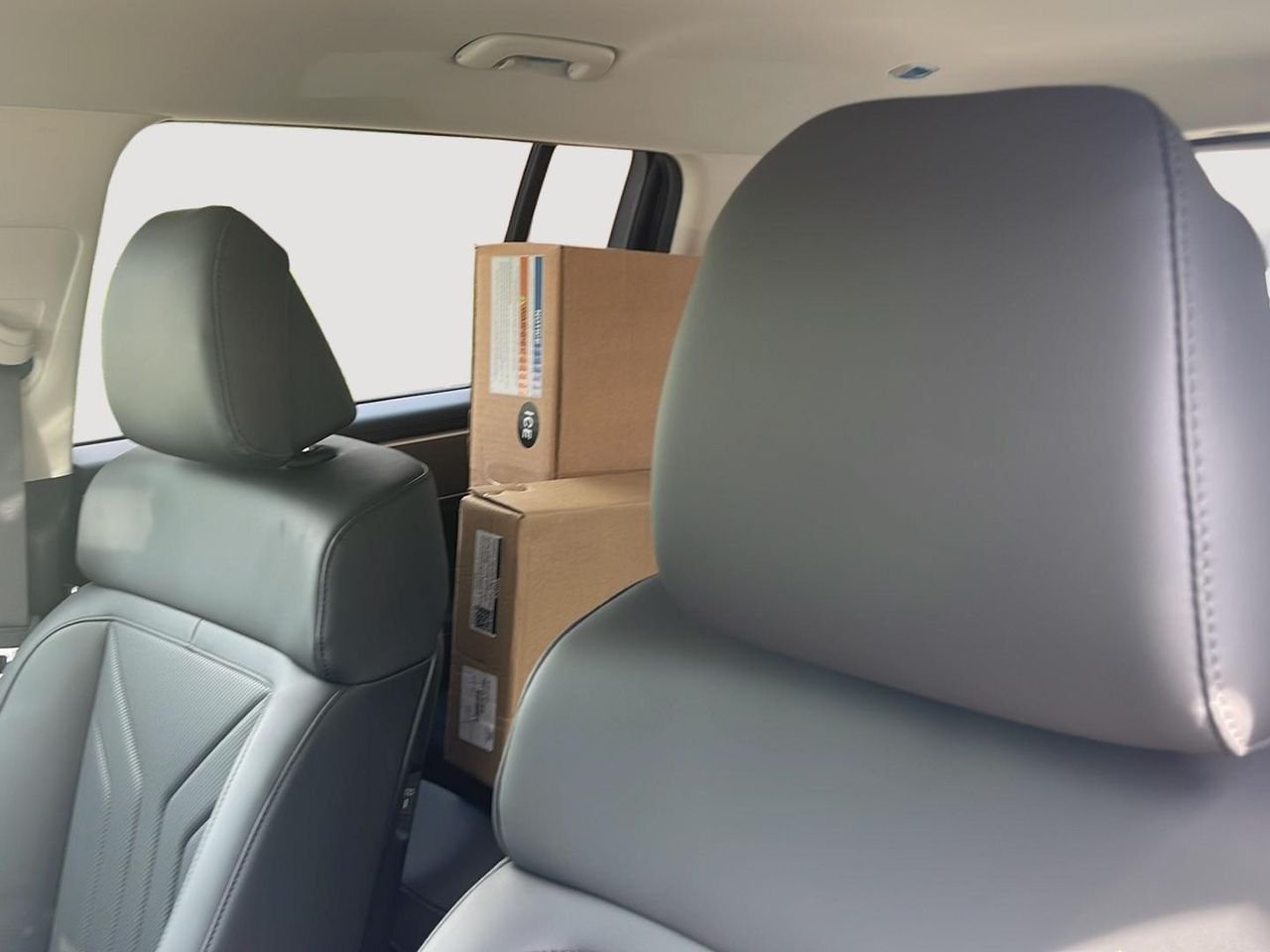 New 2026 Hampton Gray Hyundai SEL AWD image 52