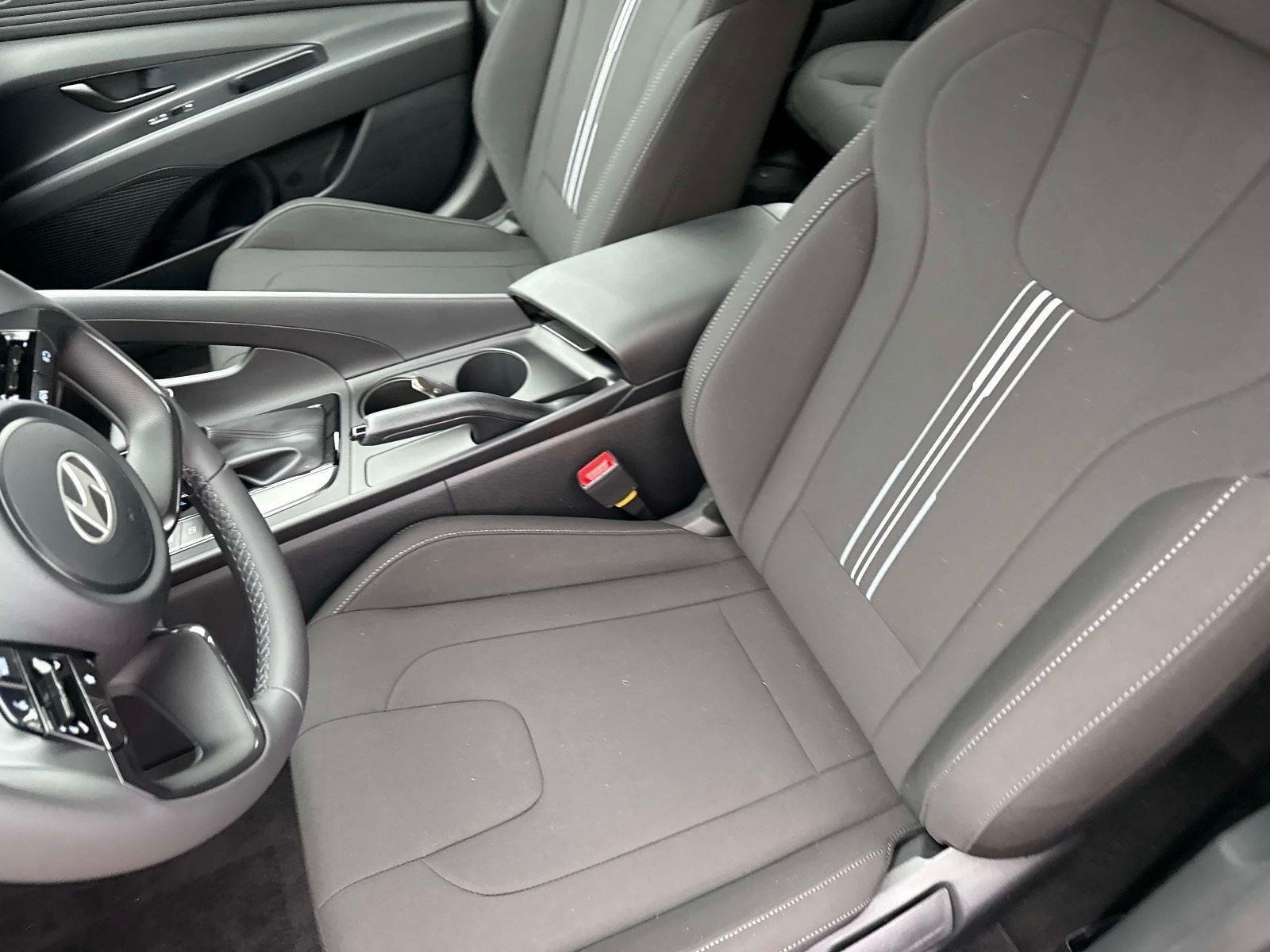 New 2025 Ultimate Red Hyundai SEL Sport image 19