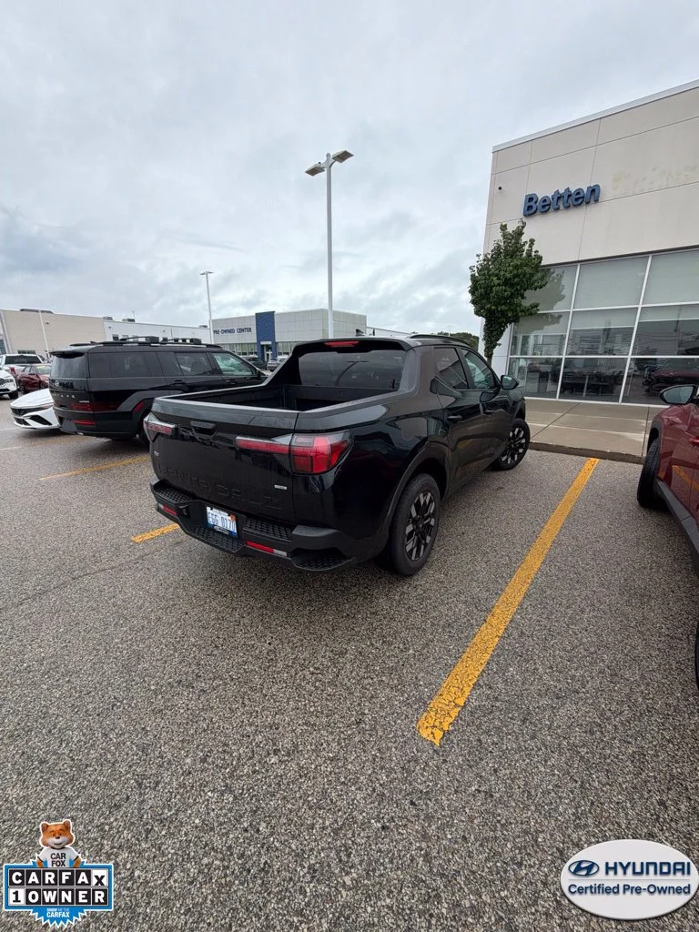 Certified Used 2025 Black Hyundai SEL image 4