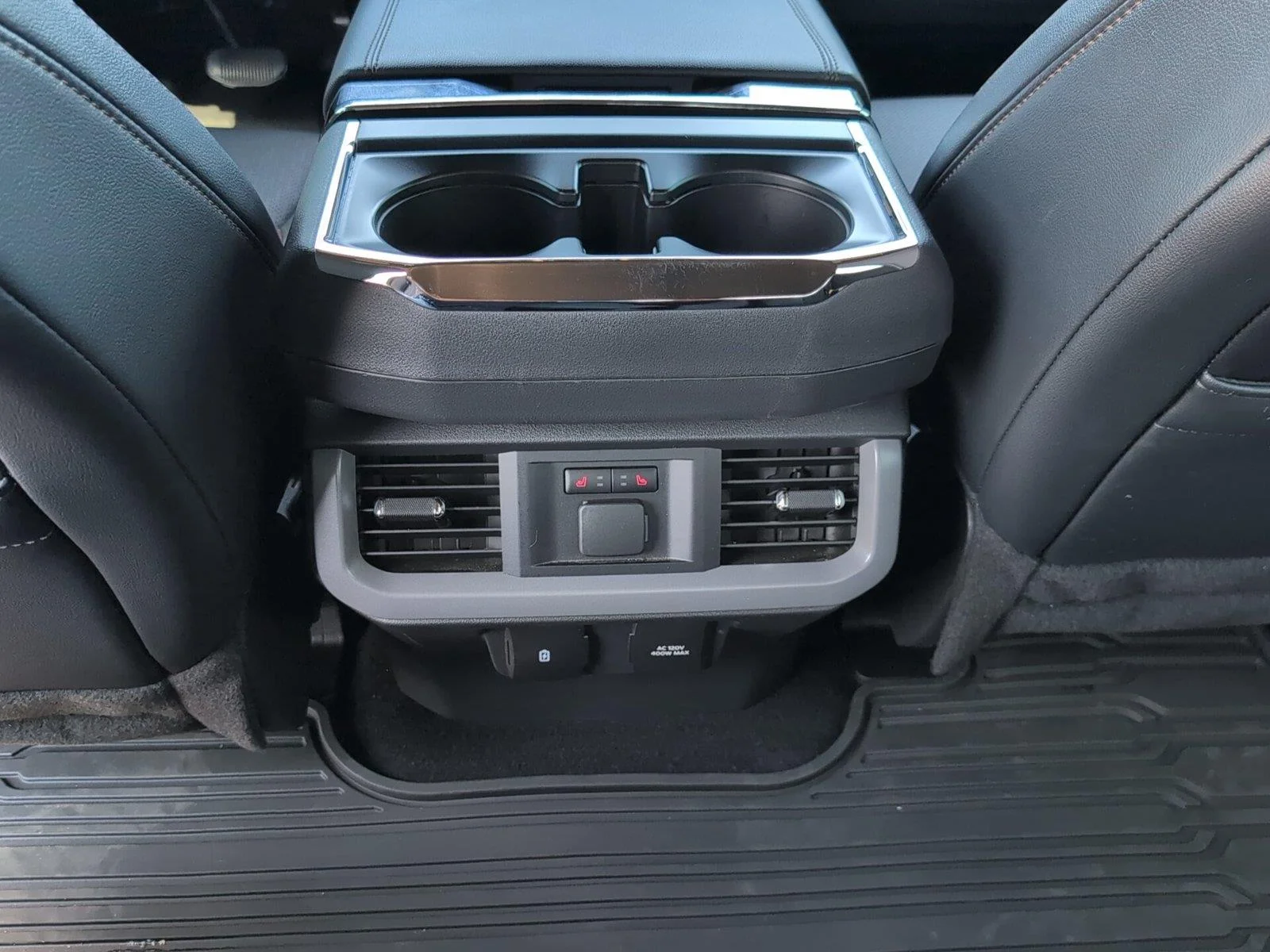 Used 2024 Oxford White Ford LARIAT image 24