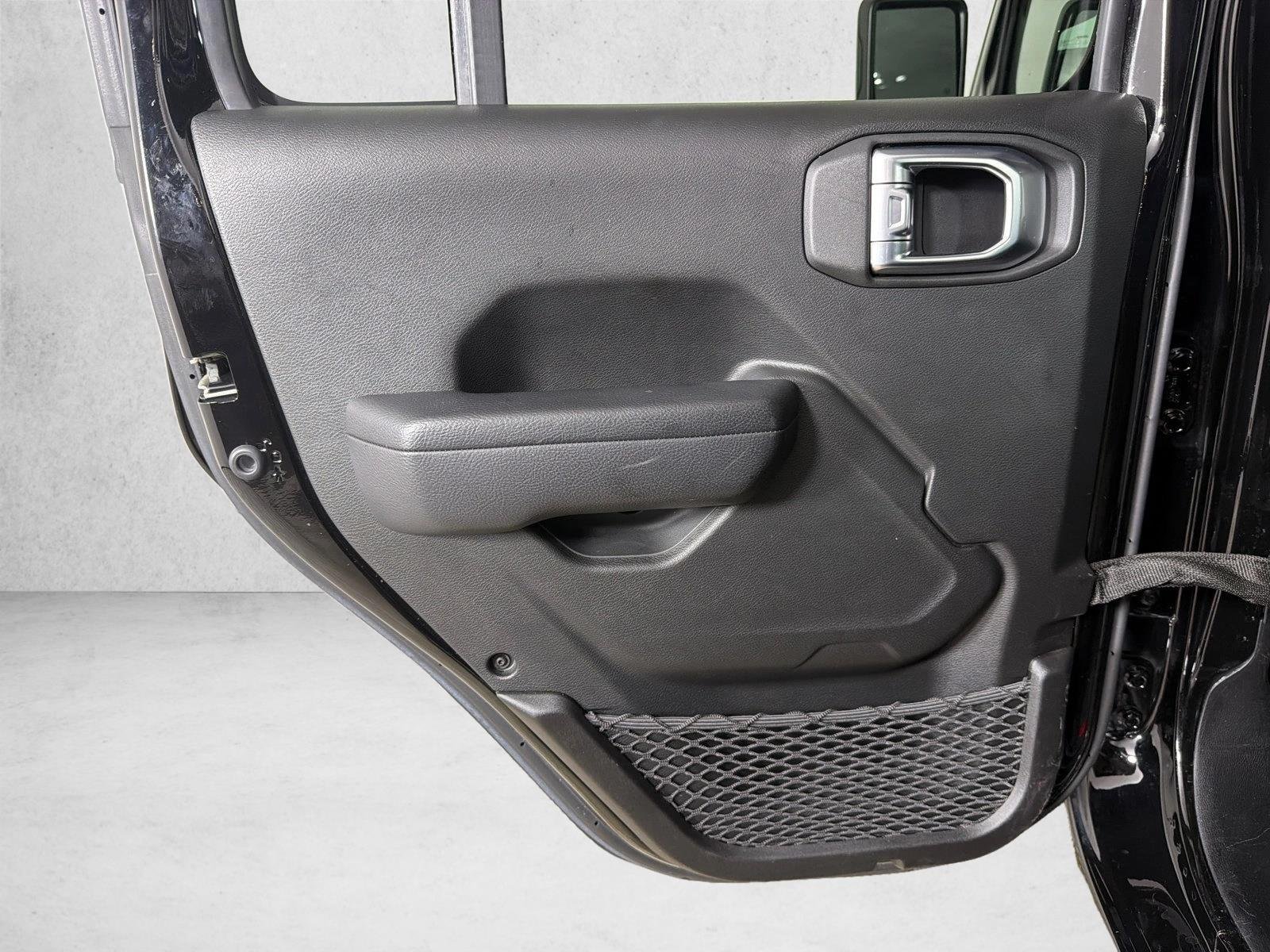 Used 2023 Black Clearcoat Jeep Sport S image 21