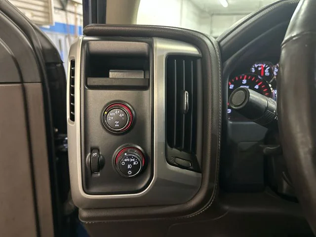 Used 2015 Blue GMC SLT image 18