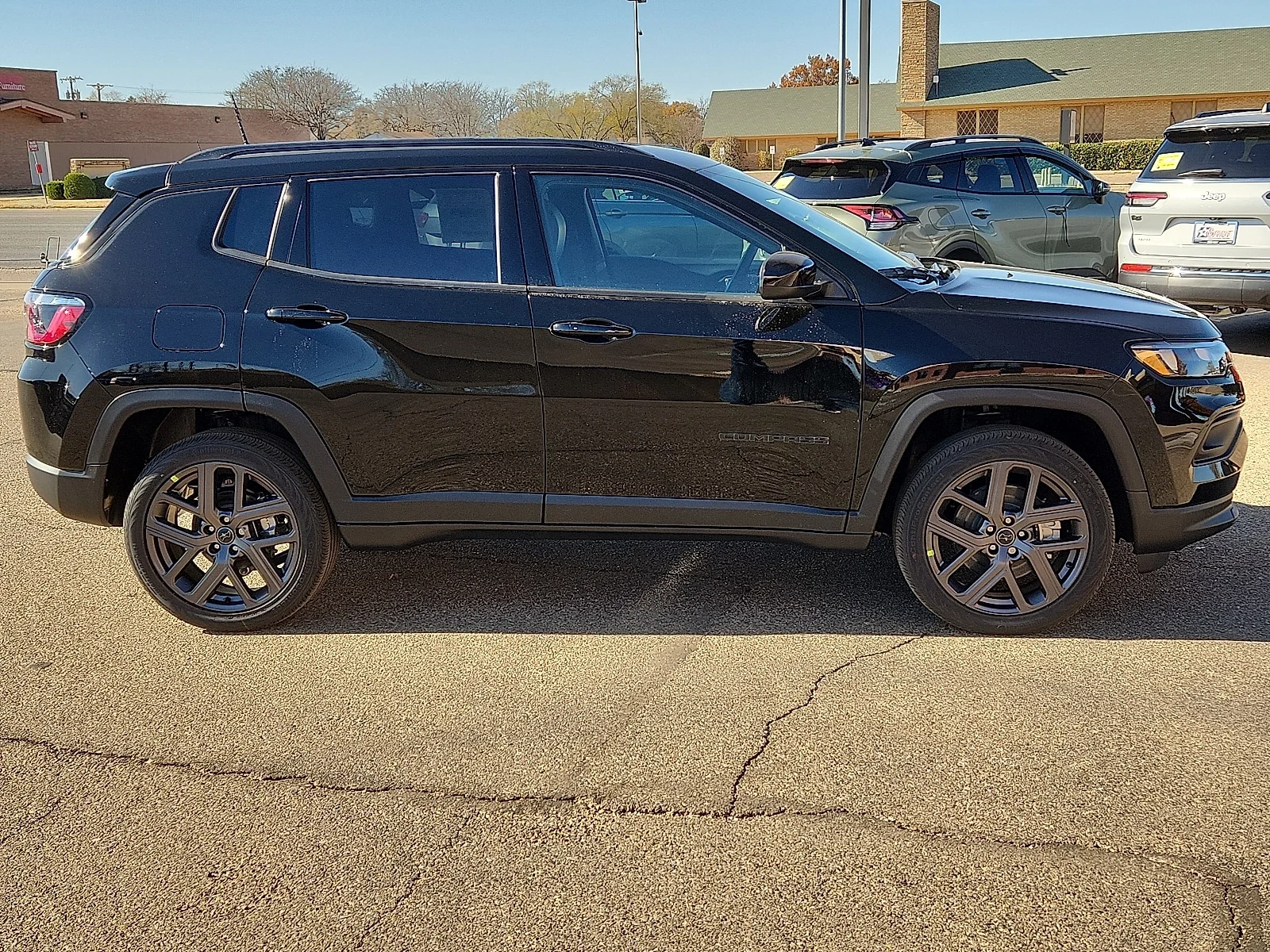 New 2026 PXJ Diamond Bla Jeep LATITUDE ALTITUDE 4X4 image 5