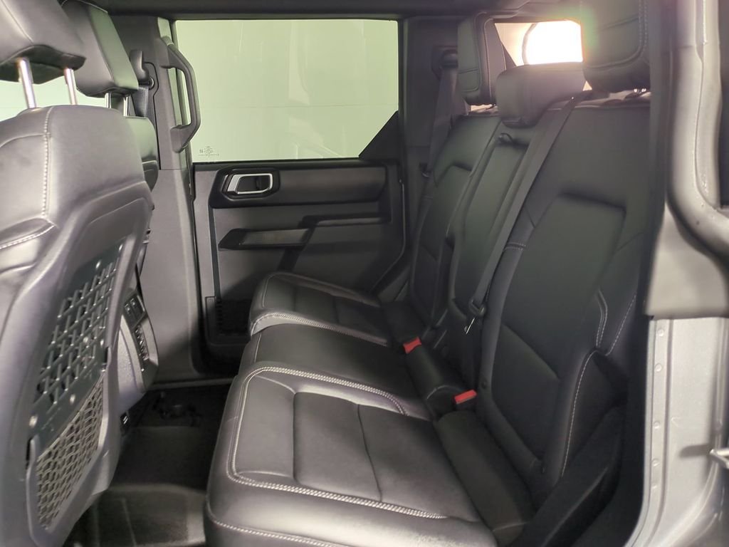 Used 2025 Gray Ford Badlands image 15