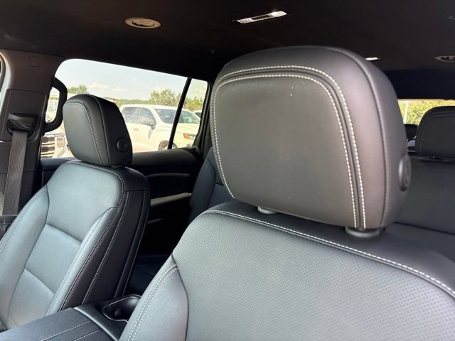 Used 2026 Summit White Chevrolet LT image 11