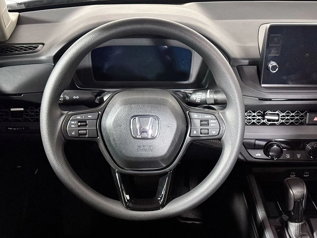 New 2026 Meteorite Gray Metallic Honda SE image 13