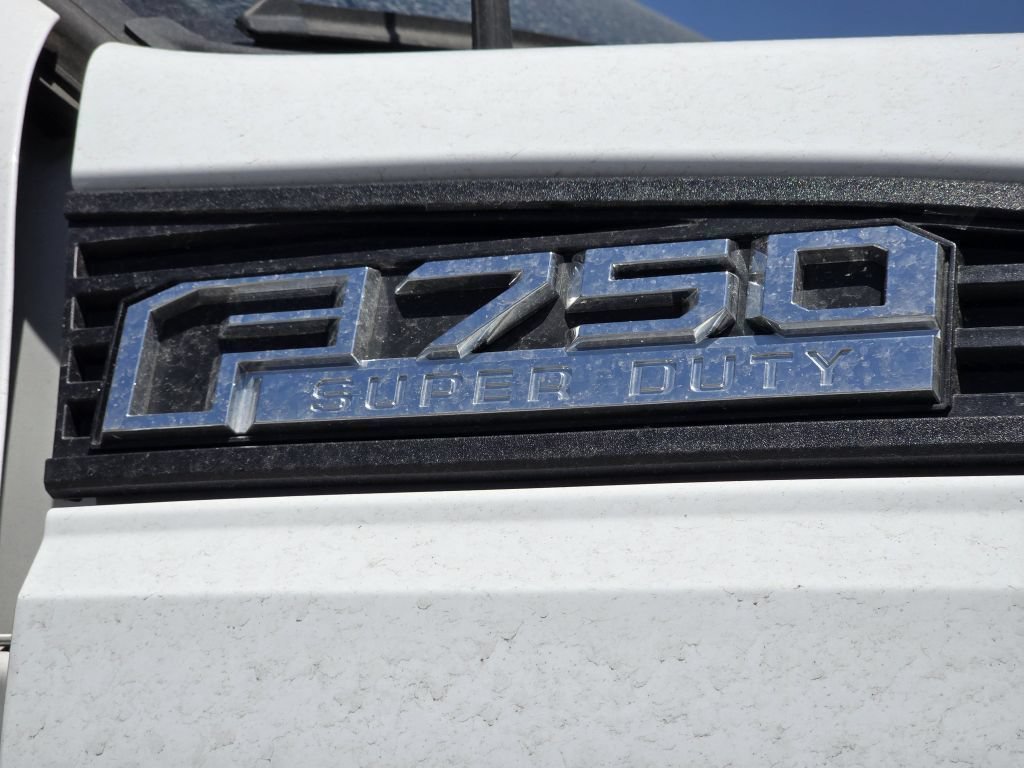 New 2025 Oxford White Ford Base image 14