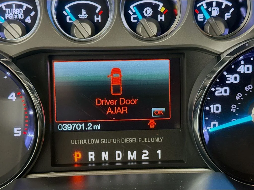 Used 2015 Tuxedo Black Metallic Ford Platinum image 18