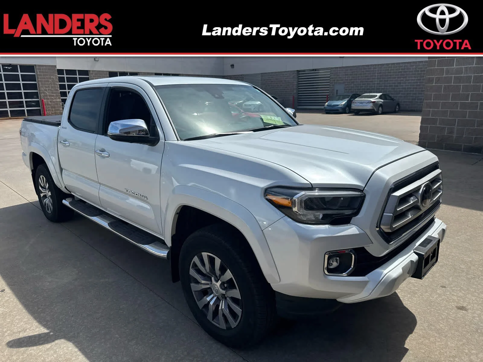 Used 2023 WIND CHILL PEAR Toyota Limited image 1