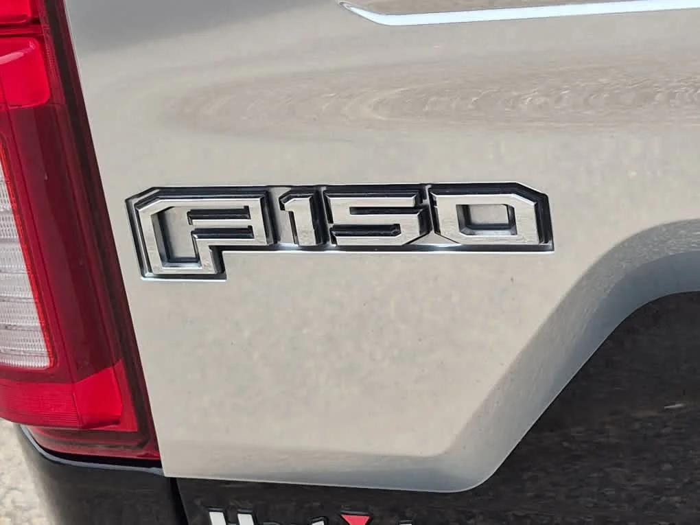 Used 2020 Agate Black Metallic Ford Platinum image 25