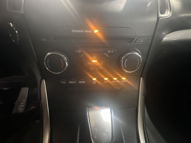 Used 2018 White Ford SEL image 21