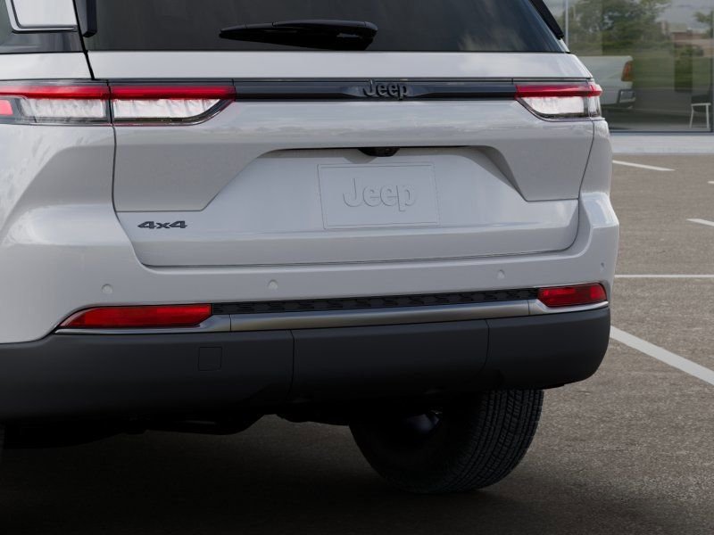 New 2026 Bright White Clear-Coat Exterior Paint Jeep Altitude image 13