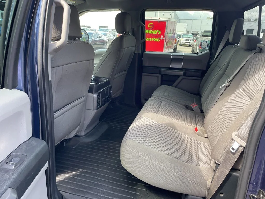 Used 2018 Blue Ford XLT image 17