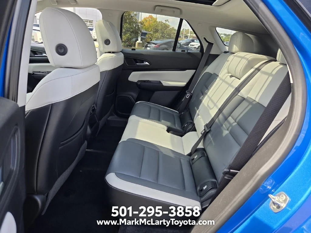 Used 2024  Honda Touring image 10