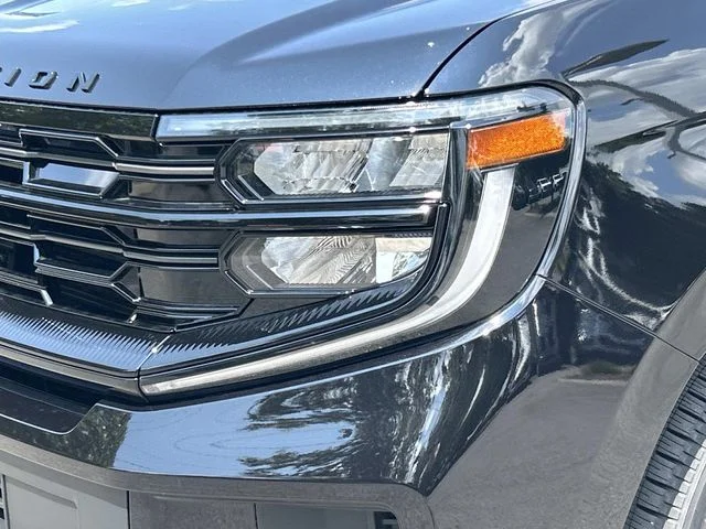 New 2027 Black Ford Platinum image 9
