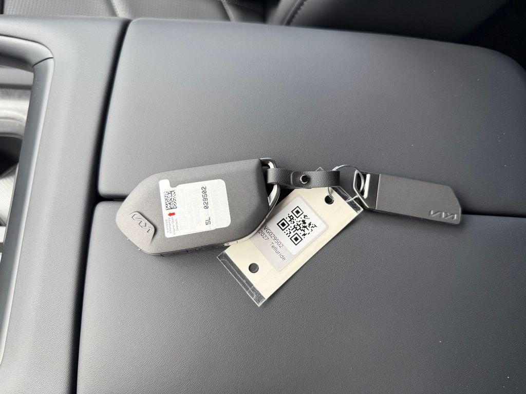New 2027 Glacial White Pearl Kia X-LINE SX image 32